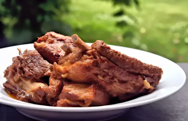 Azorean Torresmos de Vinha D'alhos – Traditional Recipe