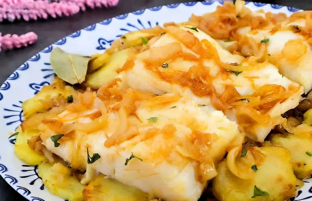 Bacalhau à Narcisa: Portuguese Cod with Onions Recipe