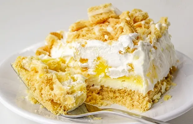 Delicious & Creamy Maria Biscuit & Lemon Curd Cake Recipe